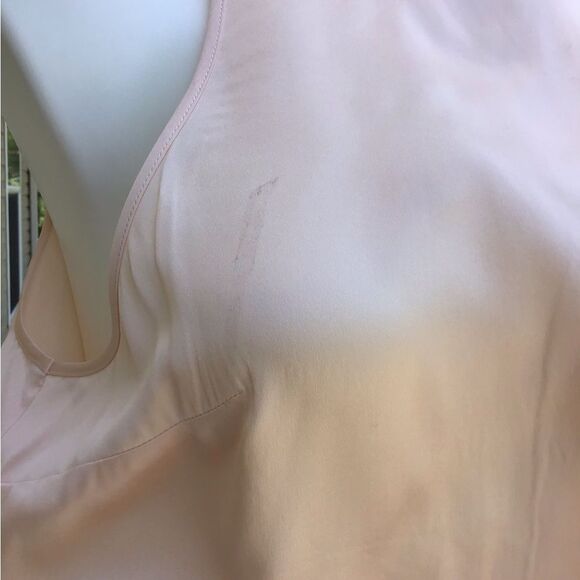 Cinq a Sept Mock Neck Satin Silk Sleeveless Top Size Medium New With Defects - Picture 16 of 16